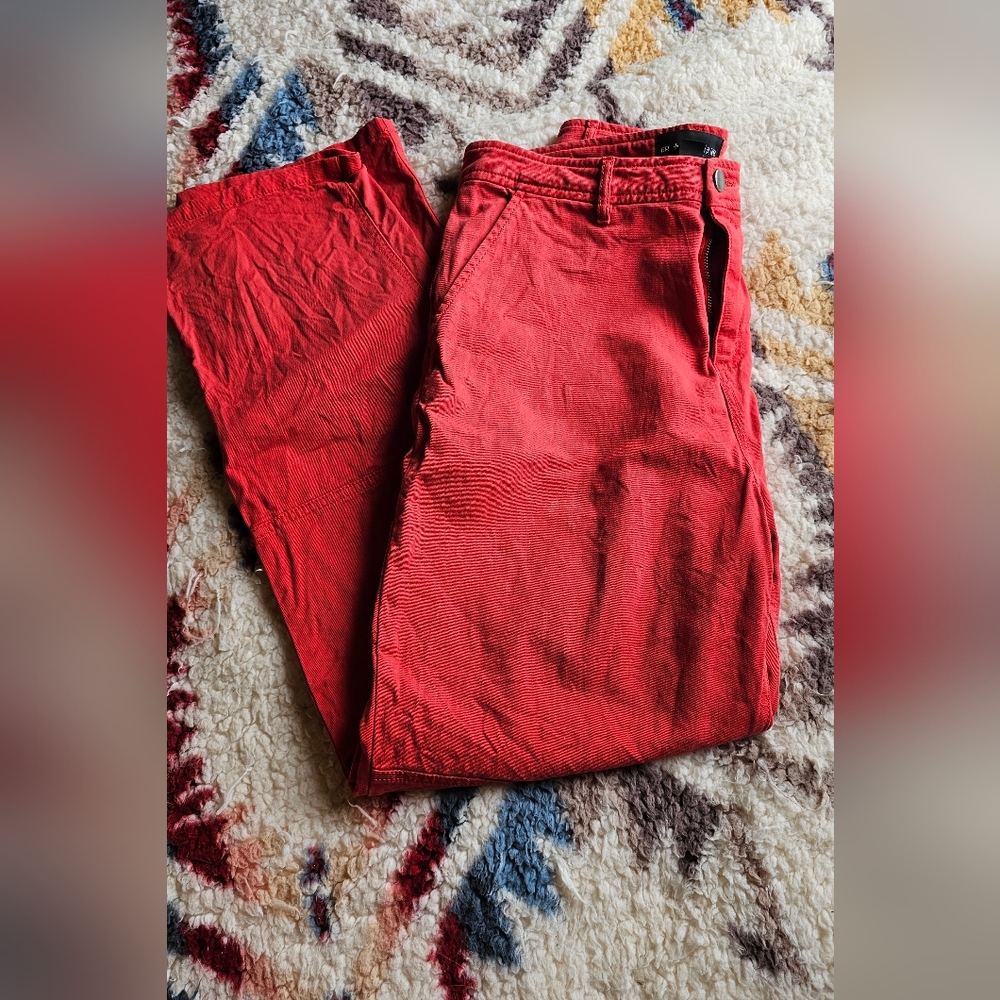 EUC women's pants size small